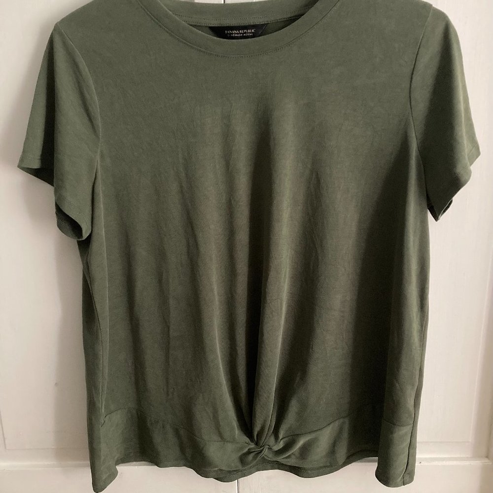 Banana Republic Sandwash Modal Women's Knot Hem Soft T-shirt Casual Top